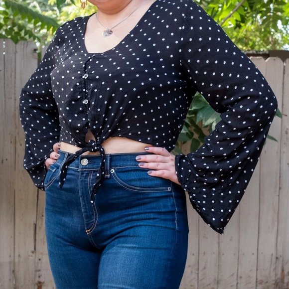 Bell sleeve polka dot top. - Picture 2 of 3